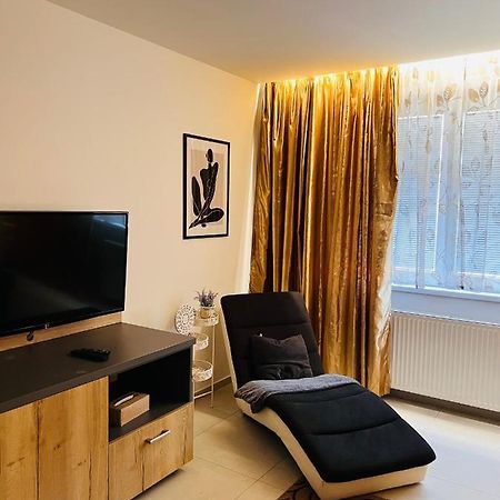 Sparrow Apartmens - Vrabcia Ulica 9, Košice Exteriör bild