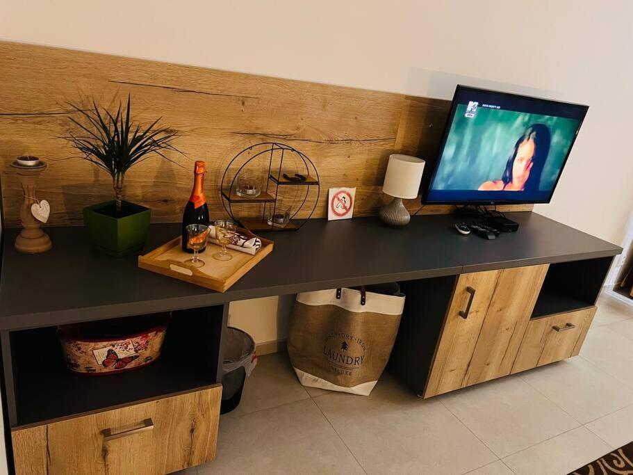 Sparrow Apartmens - Vrabcia Ulica 9, Košice Exteriör bild