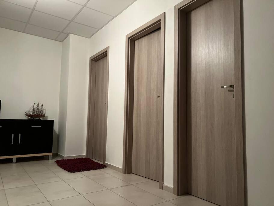 Sparrow Apartmens - Vrabcia Ulica 9, Košice Exteriör bild