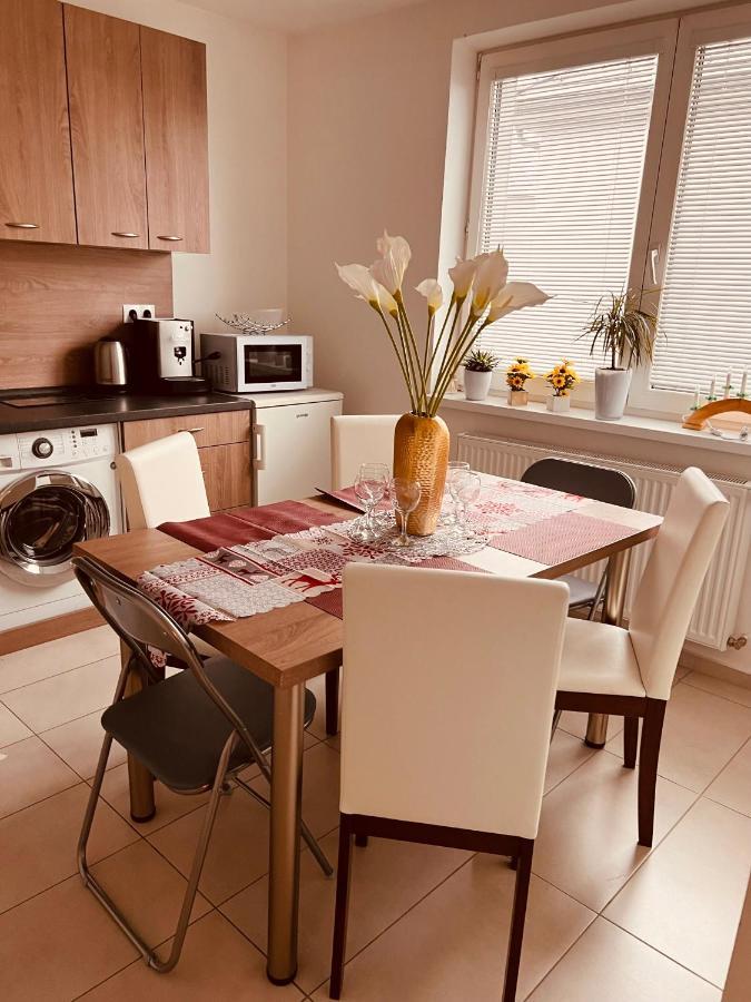 Sparrow Apartmens - Vrabcia Ulica 9, Košice Exteriör bild