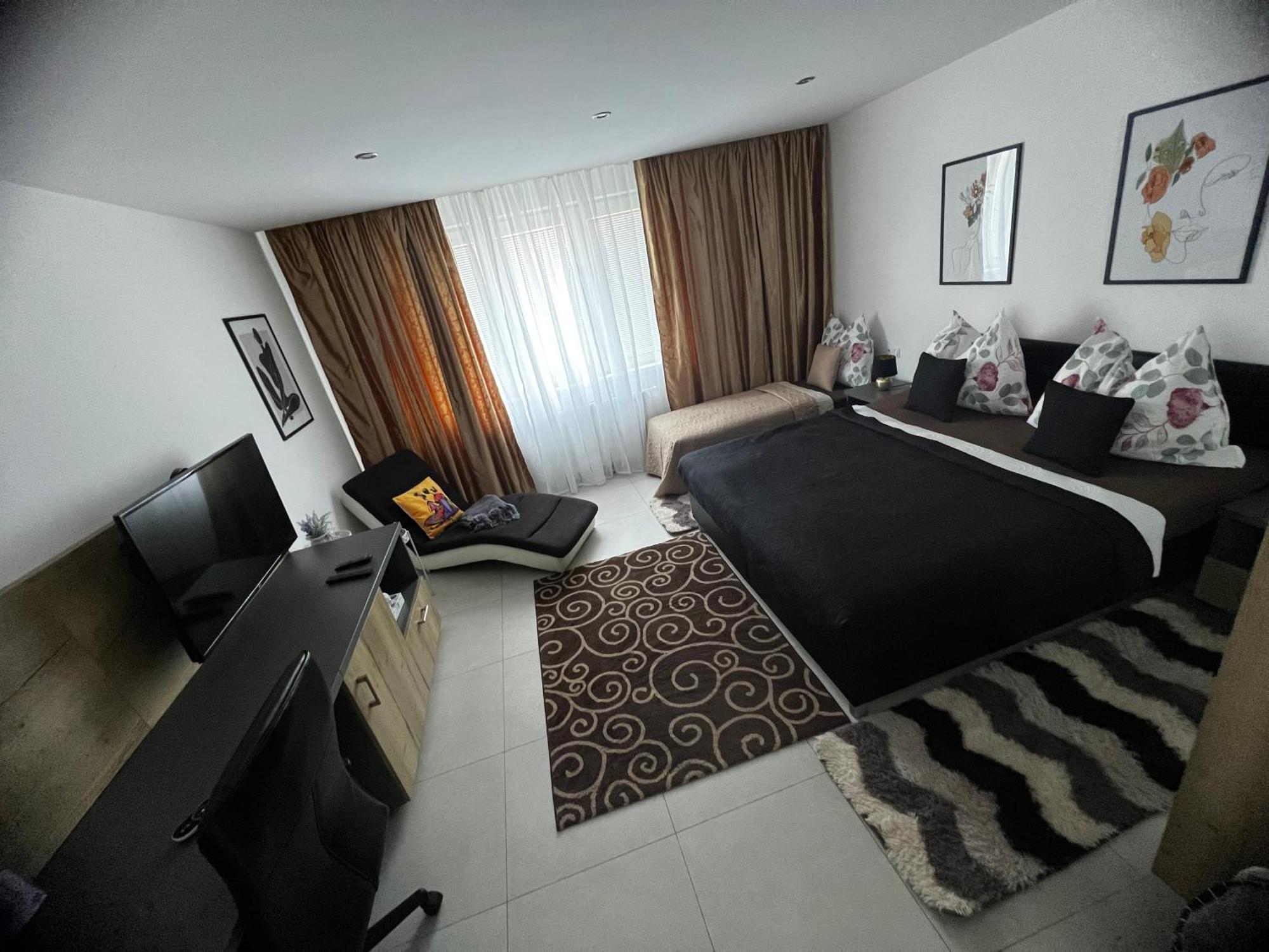 Sparrow Apartmens - Vrabcia Ulica 9, Košice Exteriör bild