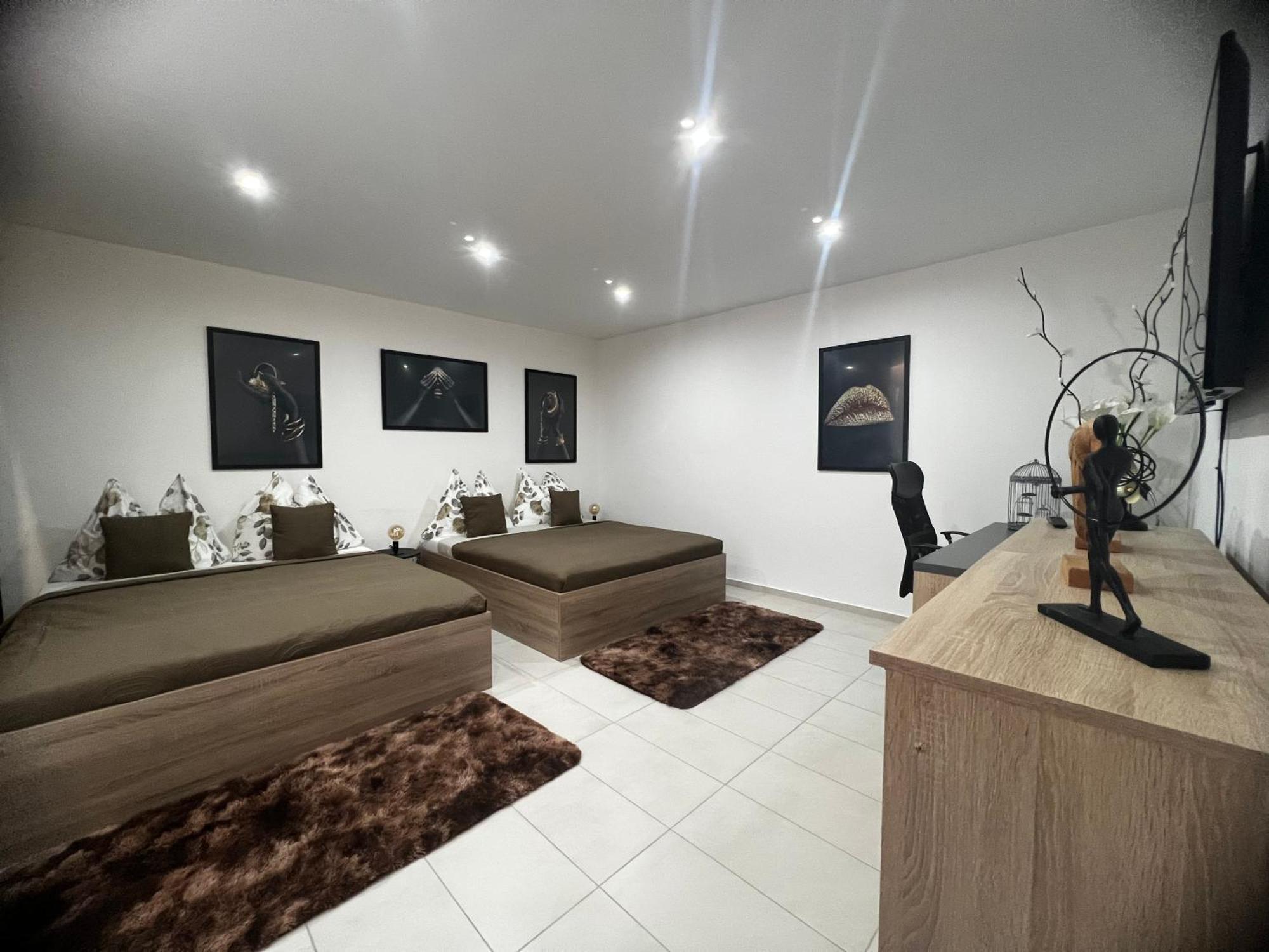 Sparrow Apartmens - Vrabcia Ulica 9, Košice Exteriör bild